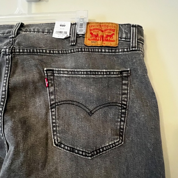 Levi's 44x32 502 Taper Jeans - Picture 5 of 6
